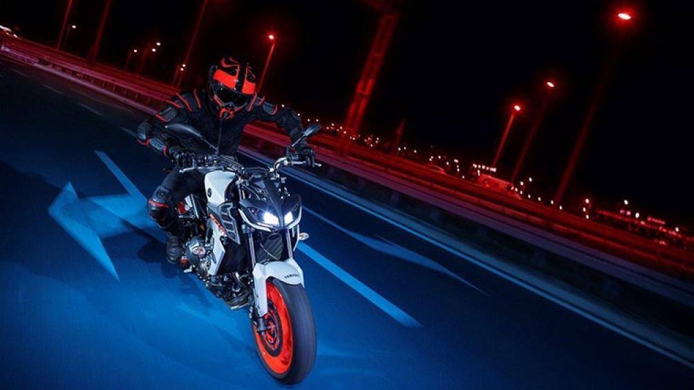 Ngoài ra, KBA còn cho biết MT-09 2021 sẽ có sức mạnh khủng khiếp hơn trước với việc tăng 7 mã lực lên con số 120 mã lực và tất nhiên sẽ đạt tiêu chuẩn Euro 5