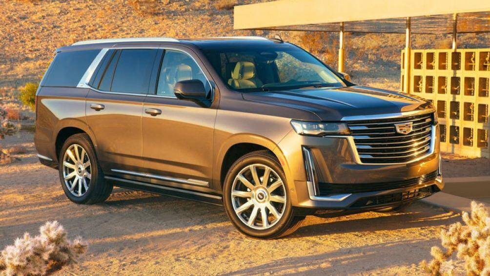 10. Cadillac Escalade 2020 (giá khởi điểm: 75.195 USD, điểm tổng thể: 7/10)