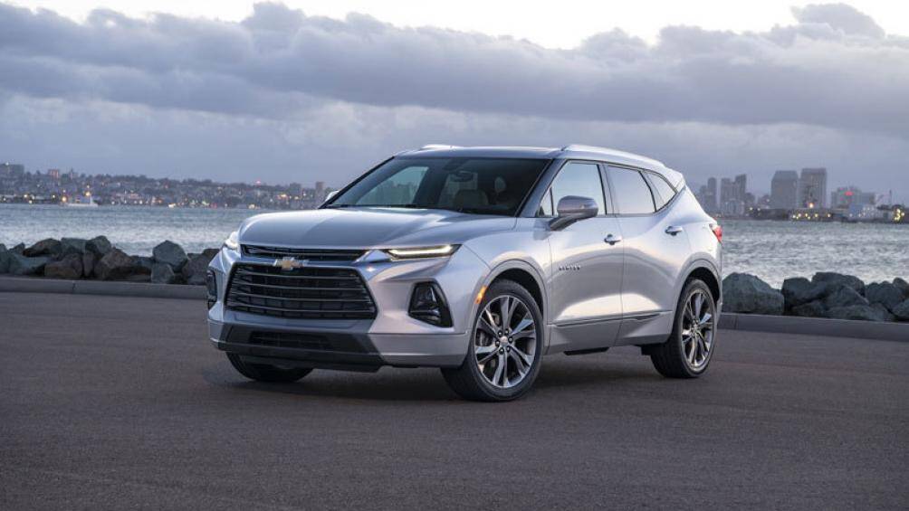 5. Chevrolet Traverse 2021 (giá khởi điểm: 29.800 USD, điểm tổng thể: 8/10)