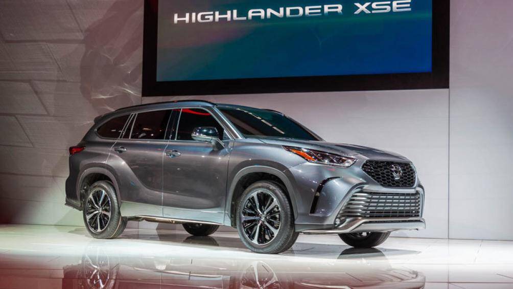 9. Toyota Highlander 2020 (giá khởi điểm: 34.600 USD, điểm tổng thể: 7,6/10)