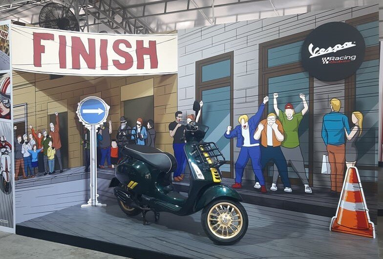 Ngày 30/9, Piaggio Việt Nam chính thức ra mắt mẫu xe tay ga Vespa Racing Sixties được lấy cảm hứng từ thế giới đua xe với phong cách thẩm mỹ cổ điển và gợi cảm