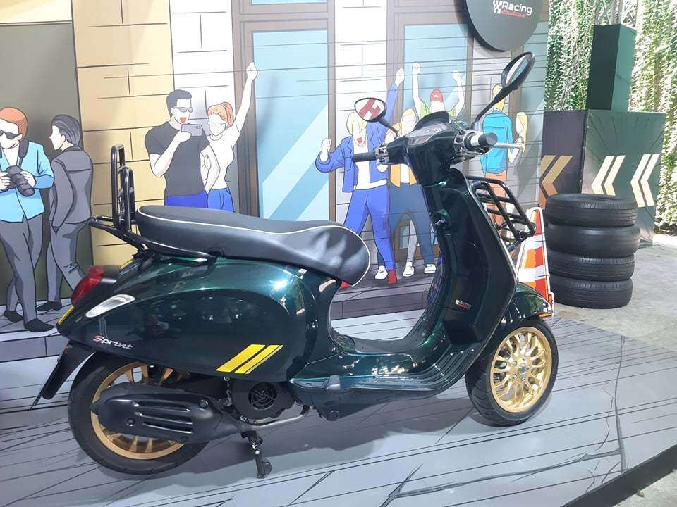 Trong đó, phiên bản Vespa Racting Sixties ra mắt ở Việt Nam sử dụng động cơ 150cc