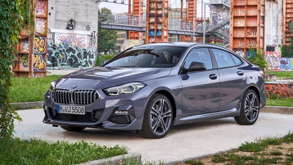 3. BMW 2 Series 2020 (giá khởi điểm: 35.300 USD, điểm tổng thể: 8,7/10)