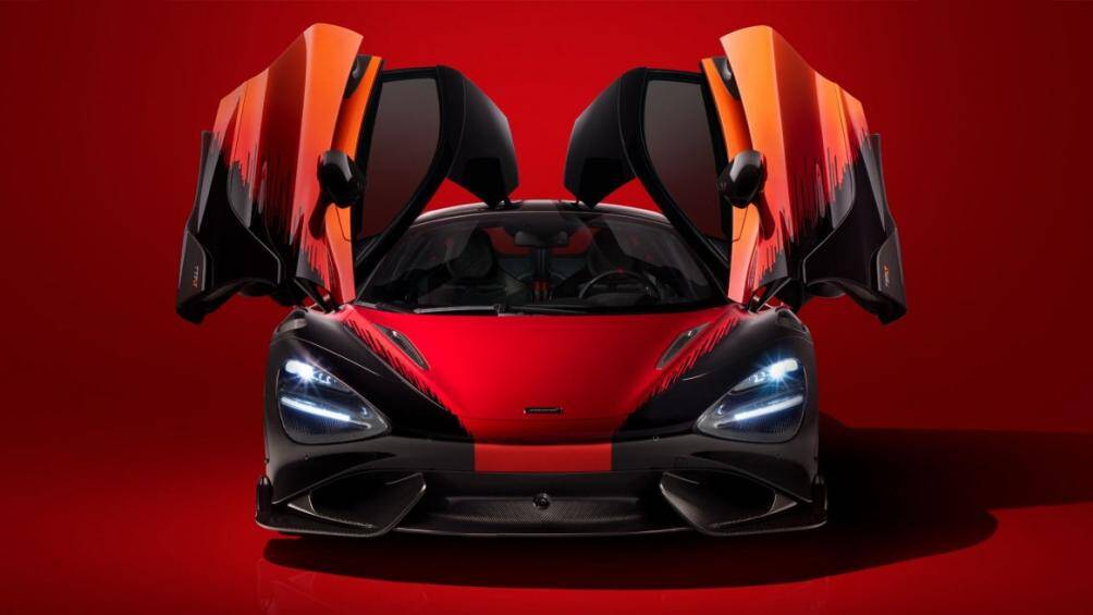 Phối màu này có màu sơn nền là màu cam Azores trước khi được ngả dần sang màu đỏ (Memphis Red) và kết thúc ở đầu xe với màu sơn Cherry Black