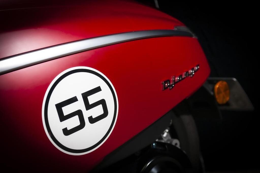 Trên bản 125, cỗ máy này cho công suất 10,2 mã lực trong khi bản 150 mạnh 11,6 mã lực