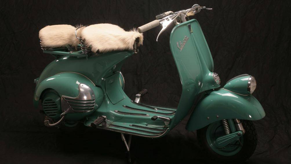 Vespa V 31 đời 1951 125 phân khối, tốc độ tối đa 70km/h