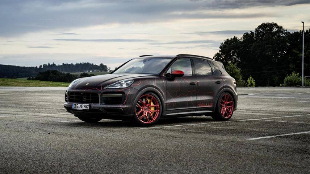 Mới đây, hãng độ Nebulus đã trình làng chiếc Porsche Cayenne được độ lại công suất lên tới 948 mã lực, kèm với đó là màu đỏ Ruby cực ngầu