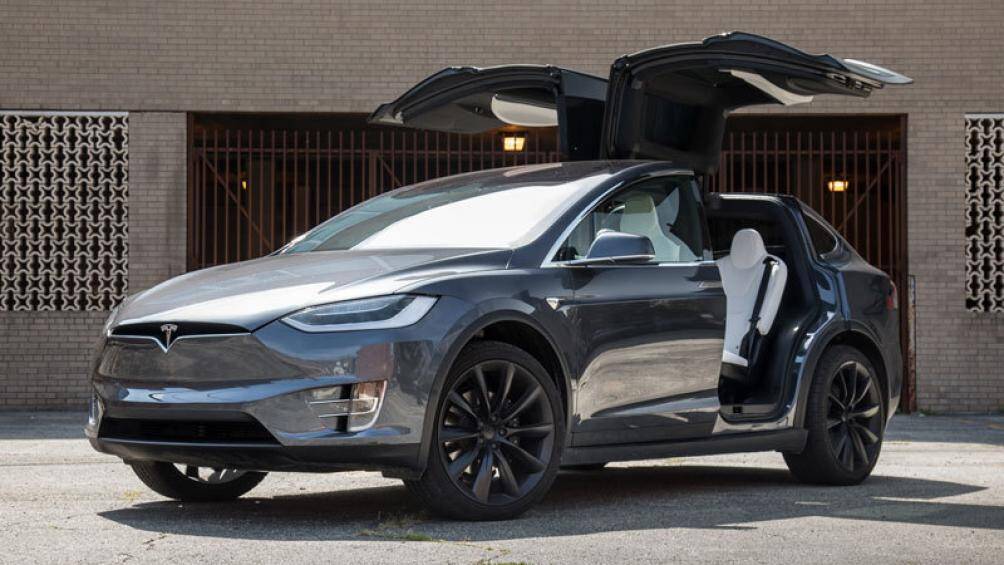 3. Tesla Model X 2020 (giá khởi điểm: 84.990 USD, điểm tổng thể: 8,3/10)