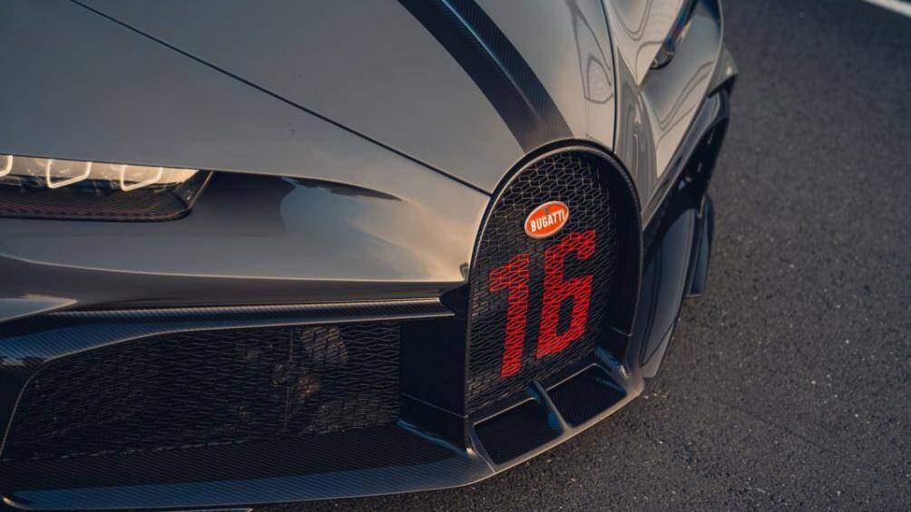 Bugatti đã bắt đầu sản xuất Chiron Pur Sport tại Molsheim, Pháp và những chiếc xe đầu tiên sẽ lăn bánh ra khỏi nhà máy trong thời gian tới