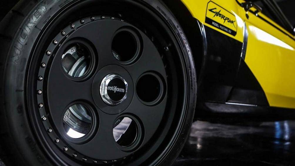 Quadra sẽ là phần thưởng dành cho một fan hâm mộ may mắn, chi phí để làm nên chiếc xe cơ bắp Ford Mustang đặc biệt này hiện chưa được tiết lộ