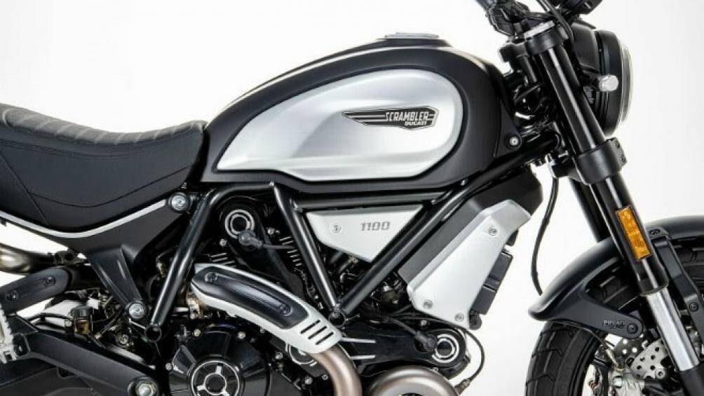 Sức mạnh xe đến từ bộ động cơ V-twin, làm mát bằng không khí, dung tích 1.079 cc, cho công suất tối đa 86 mã lực tại 7.500 vòng/phút