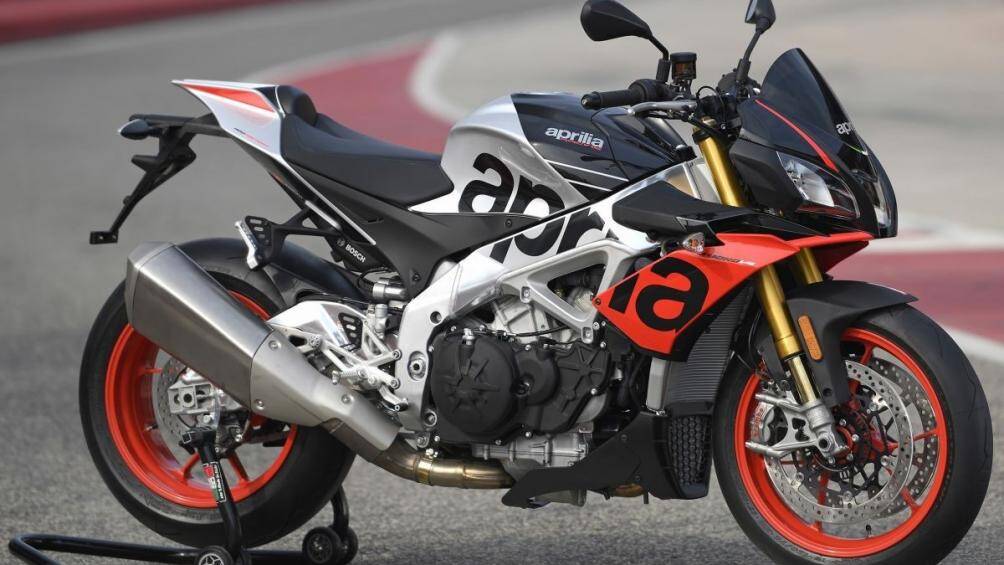4. Aprilia RSV4 1100 (vận tốc tối đa: 306 km/h)