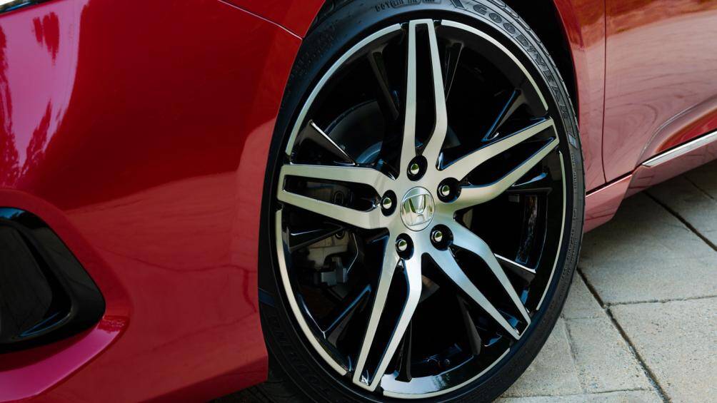 Ở một số cấu hình như LX, EX-L và Touring, Accord 2021 sẽ được bán ra với bộ mâm bằng nhôm có thiết kế mới