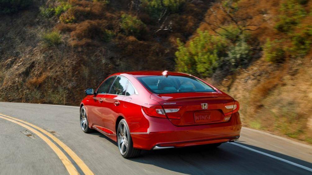 Một số cấu hình cao hơn sẽ có được hệ thống hỗ trợ phanh tự động tốc độ thấp, công nghệ kiểm soát hành trình chủ động, hỗ trợ giữ làn đường, Honda Sensing,…