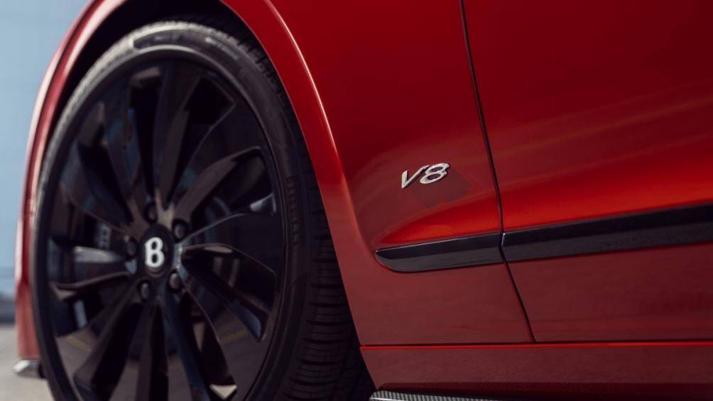 Nhờ việc sử dụng nền tảng điện 48V, chiếc xe giờ đây có thể tích hợp thêm công nghệ chống lật chủ động của tập đoàn Volkswagen