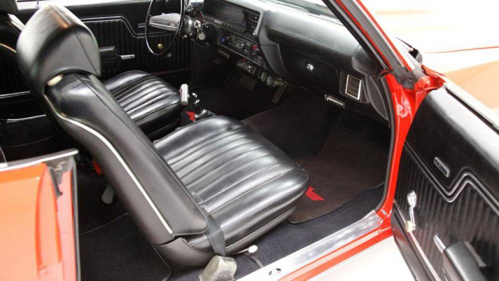 Không gian cabin của chiếc Chevrolet Chevelle này cũng được thiết kế trang nhã và bọc ghế màu đen sang trọng thể thao