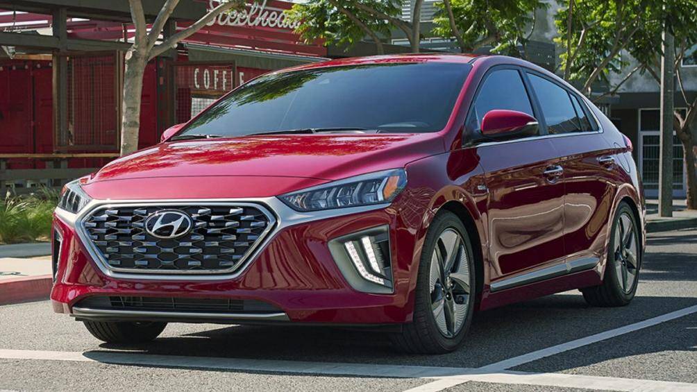 1. Hyundai Ioniq Blue 2020 - 4,06L/ 100km