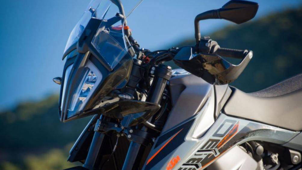 KTM 890 Adventure R 2021 vẫn có thiết kế tương tự 2 phiên bản 890 Adventure R Rally và 890 Adventure R vừa ra mắt trước đó