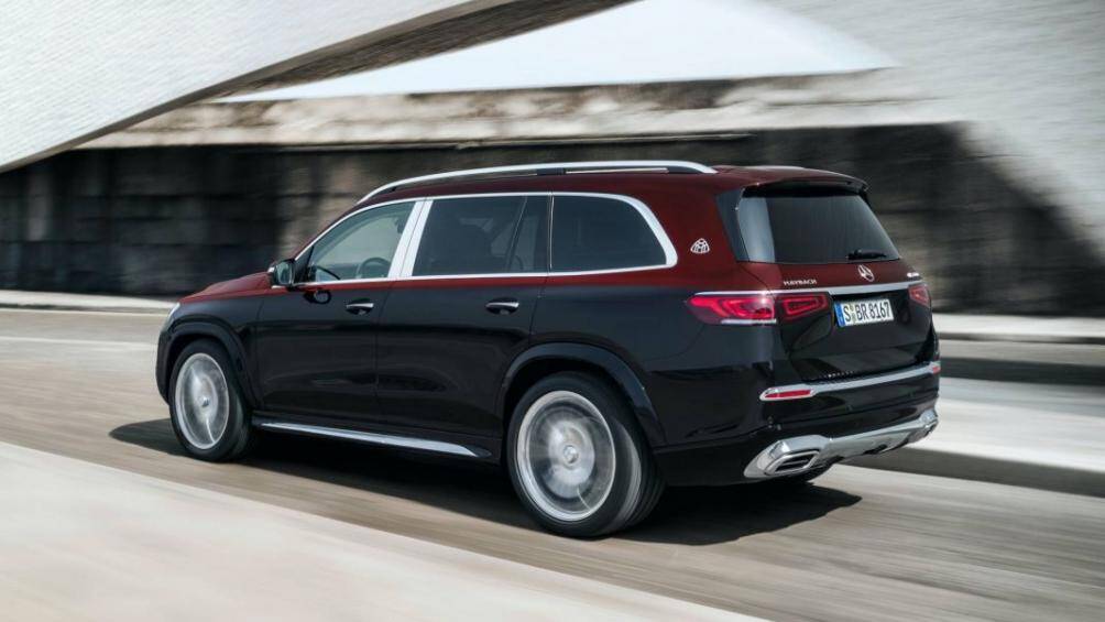 Mẫu xe gầm cao thứ hai mang tên Mercedes-Maybach GLS 600 4Matic 2021 là một chiếc xe thương mại được sản xuất với số lượng không giới hạn