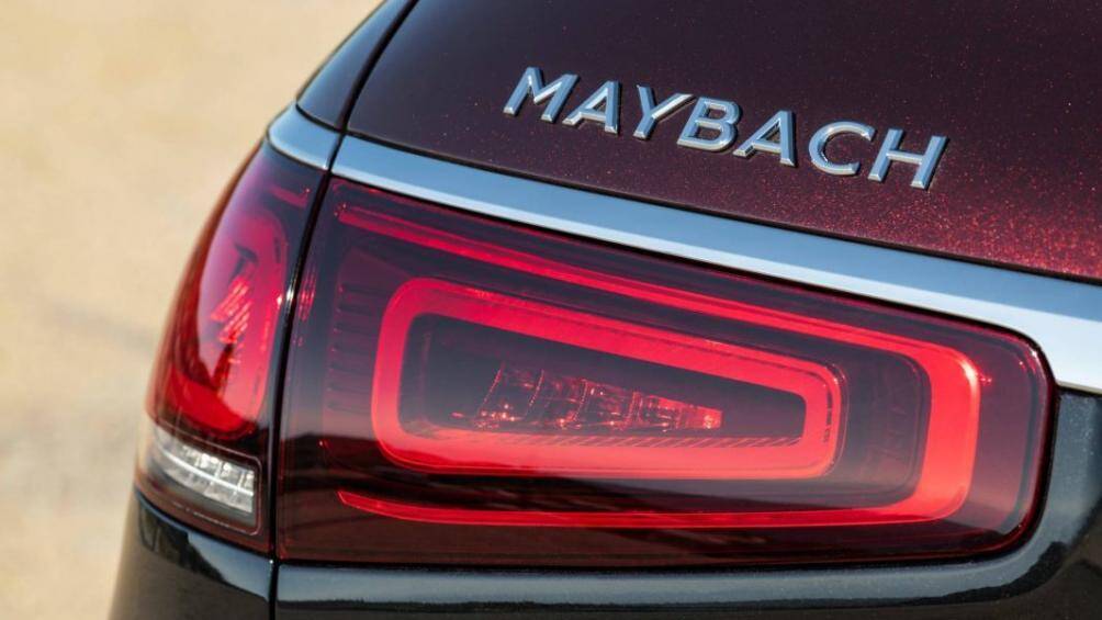 Mang trên mình thương hiệu Maybach, chiếc SUV siêu sang này cho thấy nó sang trọng không thua kém gì những chiếc sedan đàn anh