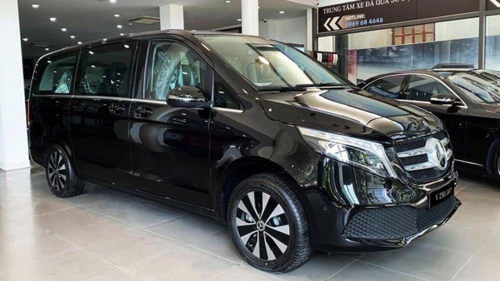 Hệ thống treo là loại thích ứng Agility Control. Xe có 4 chế độ lái là Individual, Comfort, Sport và Sport Plus như các dòng sedan hay SUV