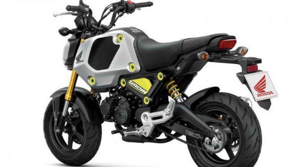 Hệ thống treo sử dụng phuộc đảo chiều trước cỡ 31 mm, không tùy chỉnh, trong khi hệ thống treo sau loại đơn với khả năng tải trước