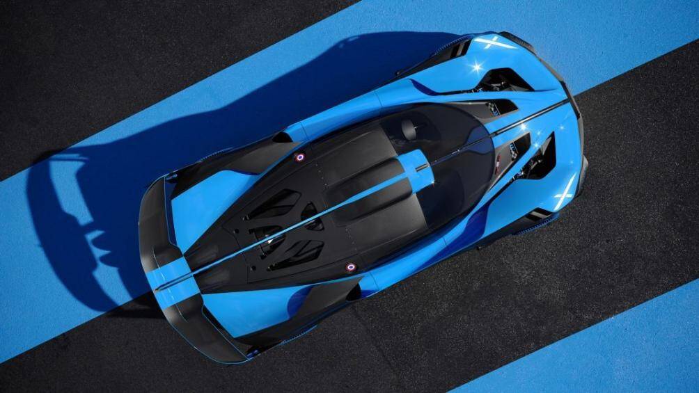 Hiện tại, Bugatti Bolide chỉ mới là chiếc xe được ra mắt nhằm phô diễn khả năng thiết kế của Bugatti ở lĩnh vực siêu xe đua