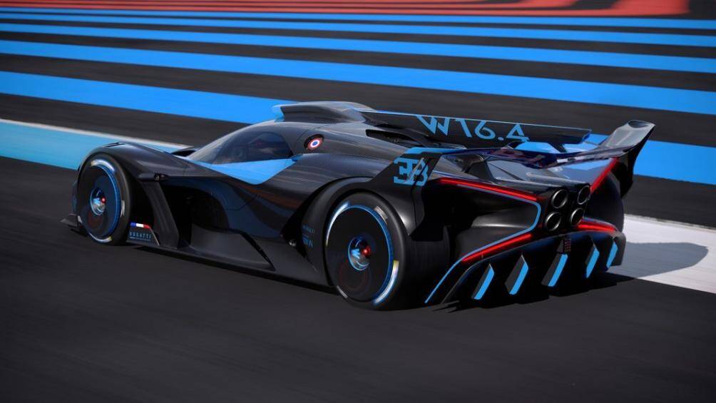 Trên lý thuyết, Bugatti Bolide có thể dễ dàng tăng tốc lên 100 km/h từ vị trí đứng yên trong vòng 2,17 giây, đạt 200 km/h trong 4,36 giây