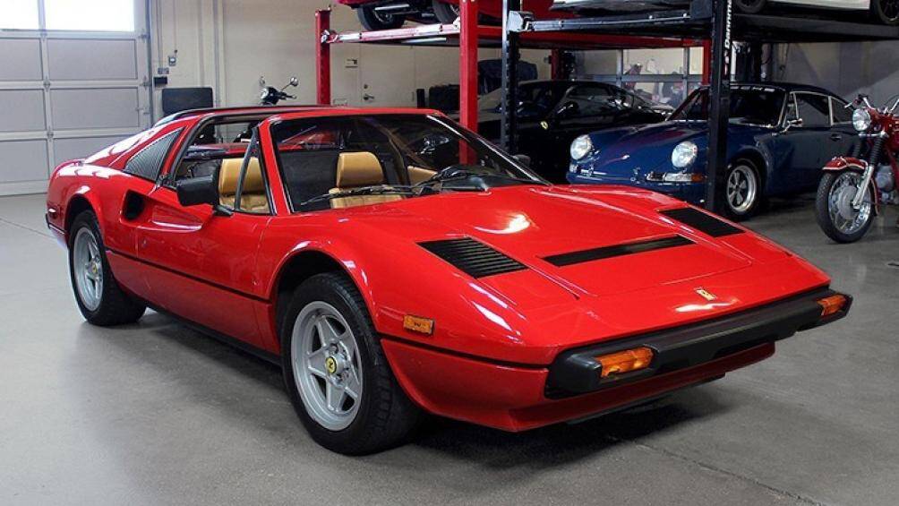 Ferrari 308 GTB là một siêu xe V8 được bán từ năm 1975 – 1985. Nó là một mẫu xe nổi tiếng góp mặt trong bộ phim truyền hình Mỹ "Magnum, P.I."