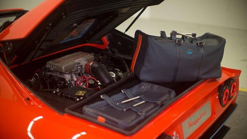 Khối động cơ V8 dung tích 2.9 lít đã được nâng cấp lên 3.1 lít để sản sinh công suất mạnh hơn 252 mã lực ban đầu