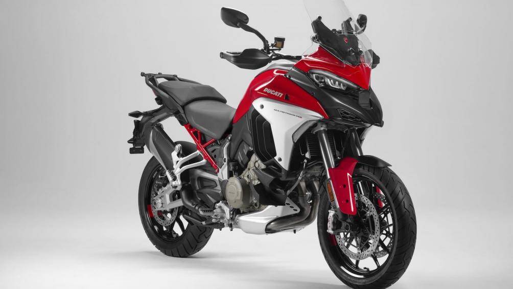 Ducati Multistrada V4 2021 sẽ được bán ra thị trường với 3 phiên bản gồm phiên bản tiêu chuẩn, phiên bản S và phiên bản S Sport