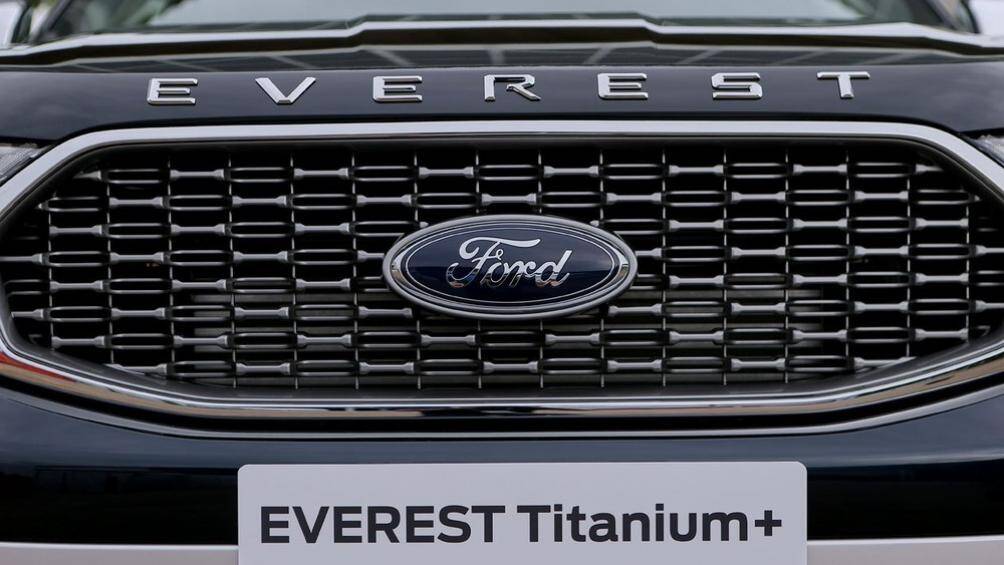 Mẫu SUV cỡ trung này được bổ sung thêm mắt lưới tản nhiệt mới với dạng khe nhỏ nằm ngang