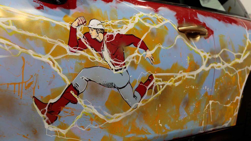 Giandomenico chỉ cần 10 giờ để hoàn tất tác phẩm của mình với tâm điểm là Jay Garrick và Barry Allen