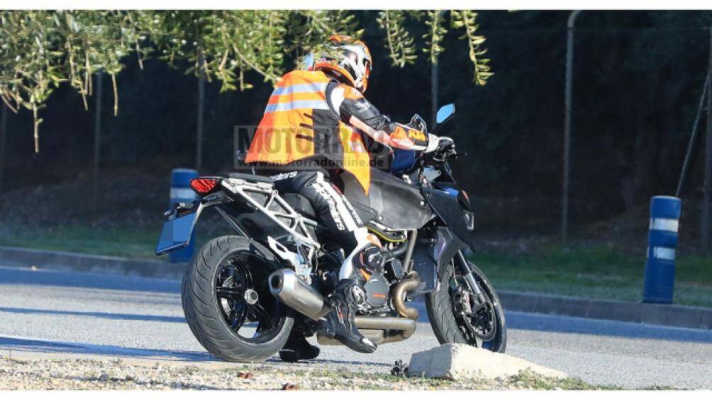 Phiên bản 1290 Super Duke GT 2021 nhiều khả năng sẽ được sớm cho ra mắt chính thức vào cuối năm nay (Nguồn ảnh: motorradonline)