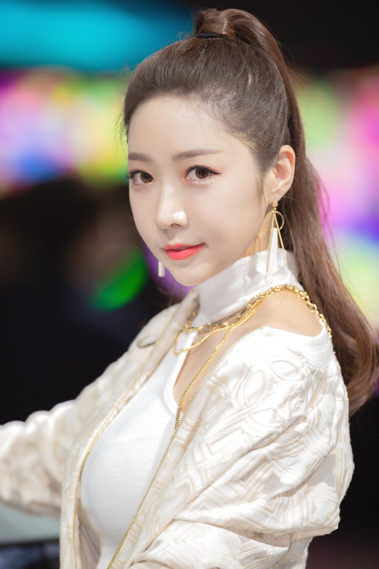 Cô sở hữu nụ cười đánh cắp trái tim