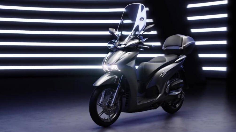 So với Sh300i, SH 350i sở hữu ngoại hình hoàn toàn khác biệt và có nhiều nét tương đồng với mẫu SH 125/150 2020 tại Việt Nam