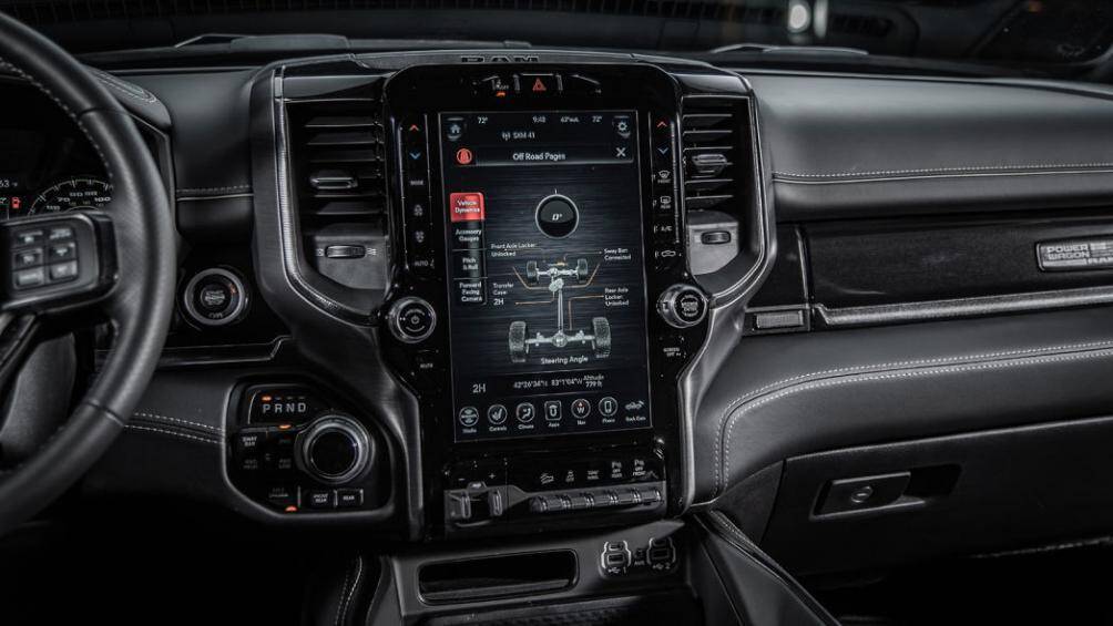 Ram sẽ bắt đầu bán ra Power Wagon 75th Anniversary từ cuối năm nay với đời xe 2021. Giá bán khởi điểm của chiếc xe tải off-road này là 65.250 USD