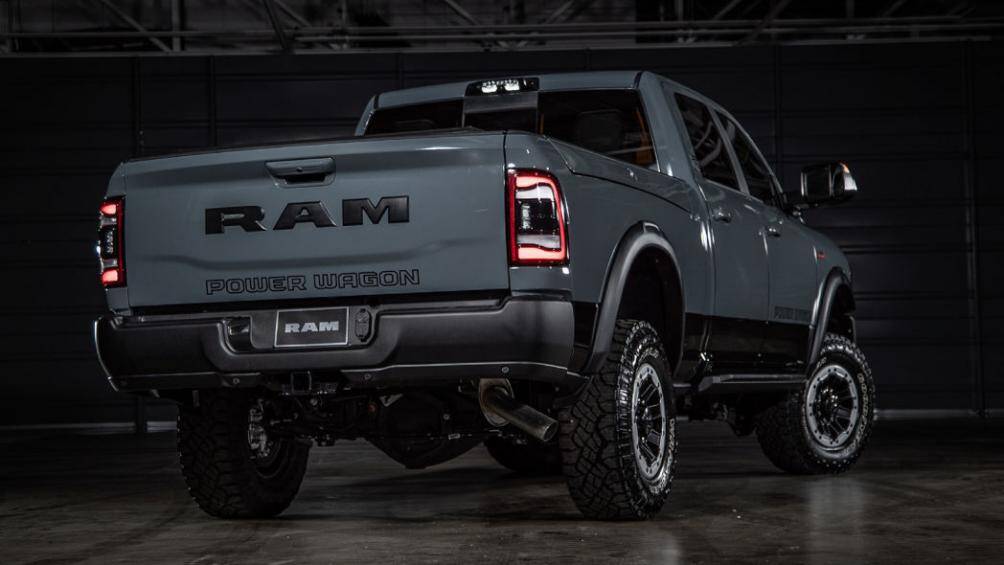 Ram sẽ bán ra mẫu xe đặc biệt này với 11 màu sơn khác nhau, trong đó có hai màu đặc biệt là Molten Orange và Anvil Grey