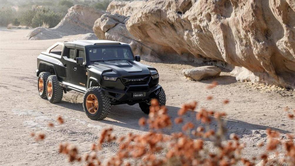 Thương hiệu xe Mỹ Rezvani vừa tung ra mẫu xe bán tải quân sự bọc thép 6 bánh khá đặc biệt, đi kèm với đó là khối động cơ V8 siêu nạp ấn tượng