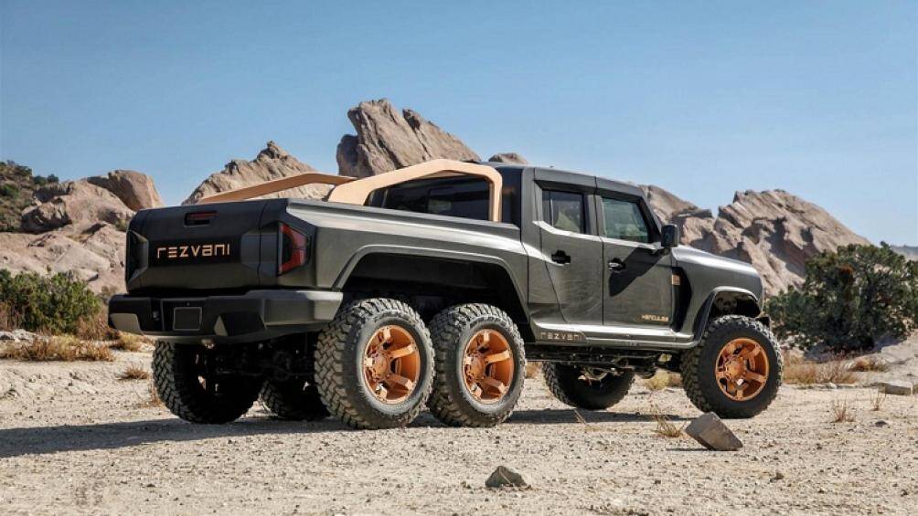 Rezvani Hercules 6×6 được trang bị 4 loại động cơ gồm xăng Pentastar V6, EcoDiesel V6, động cơ xăng Hemi V8, V8 siêu nạp