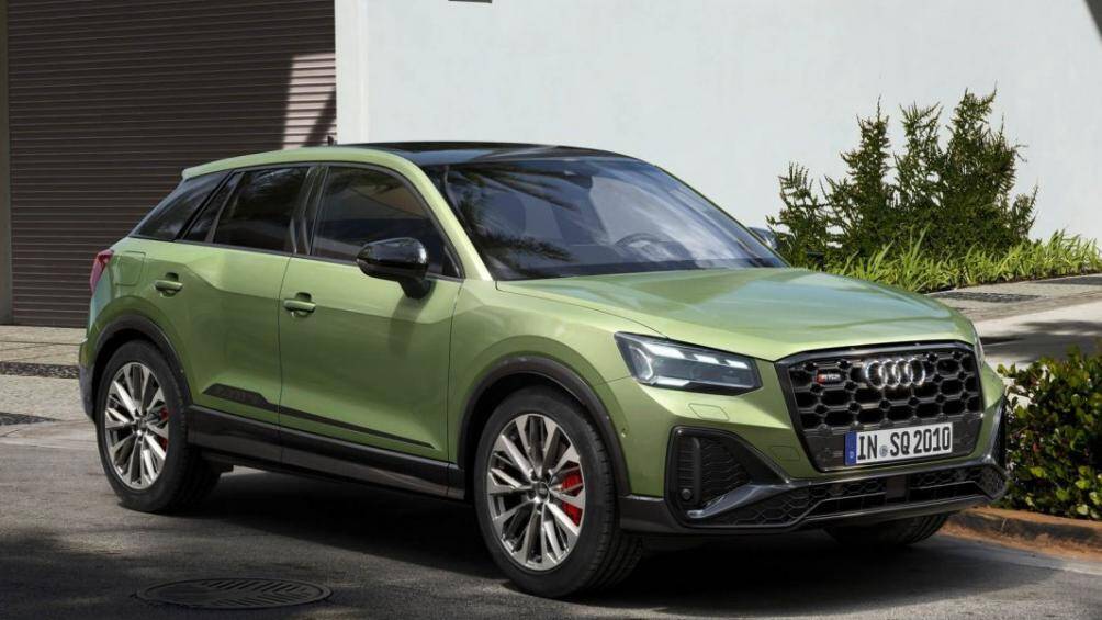 SQ2 2021 tiếp tục sử dụng khối động cơ tăng áp TFSI 4 xy lanh dung tích 2.0L có khả năng sản sinh công suất 300 mã lực