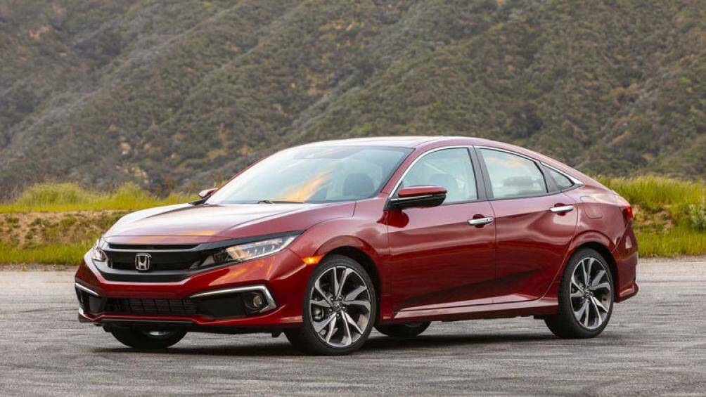 7. Honda Civic (doanh số: 200.941 chiếc)