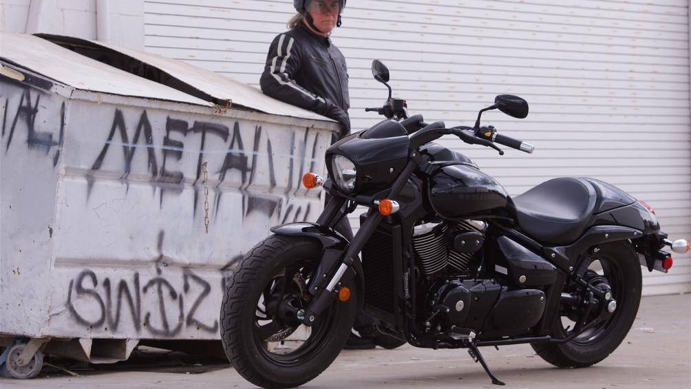 3. Suzuki Boulevard M50 (giá: 8.699 USD)