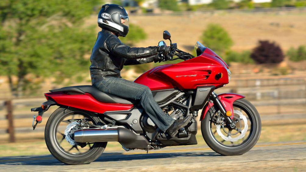 8. Honda CTX700N DCT (giá: 7.699 USD)