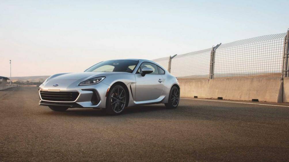 Subaru mới đây đã chính thức ra mắt thế hệ thứ hai của chiếc xe thể thao BRZ với khung gầm, động cơ hoàn toàn mới