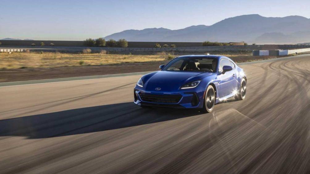 Xe sẽ bắt đầu có mặt trên thị trường vào mùa thu năm sau, giá bán của xe sẽ khởi điểm từ 28.845 USD (668 triệu đồng)