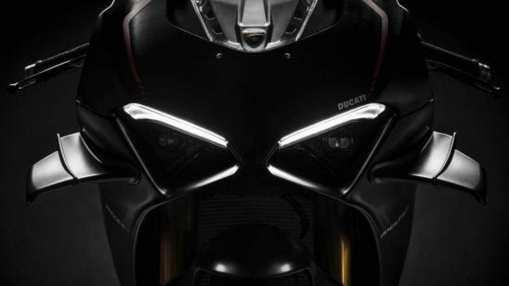 Hiện Ducati chưa công bố giá bán chính thức của phiên bản đặc biệt này. Nhiều nguồn tin cho hay khách hàng có thể đặt mua xe vào tháng 3/2021