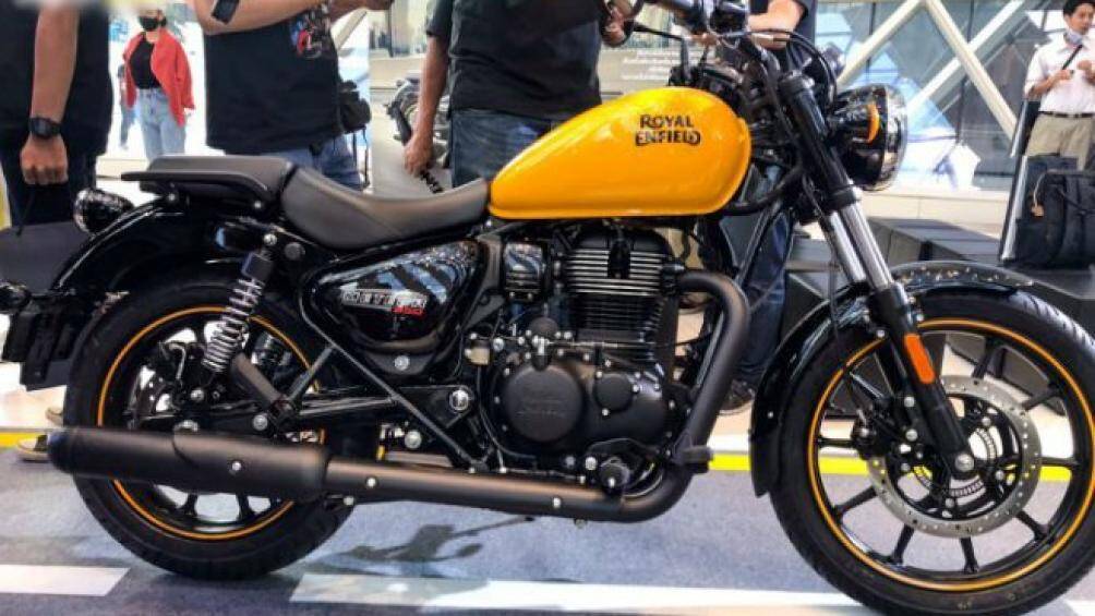 Royal Enfield Meteor 350 mới đây đã đặt chân về Thái Lan với 3 phiên bản khác nhau gồm Fireball, Stellar, và Supernova