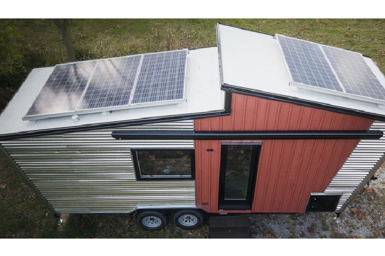 Có đầy đủ tiện nghi trong GoSun Dream, từ các thiết bị điện tử thông minh cho đến các trang bị vận hành tương thích với hệ thống năng lượng mặt trời