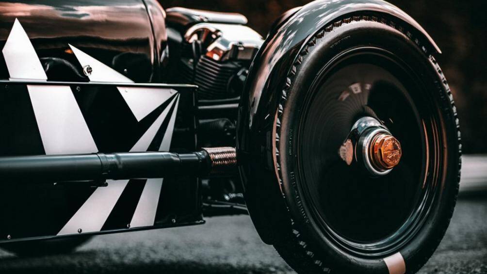 Các bánh xe đã được thiết kế với ốp mù, thêm vào đó những phần mặt bánh xe này sẽ được sơn màu trùng với sơn ngoại thất của xe